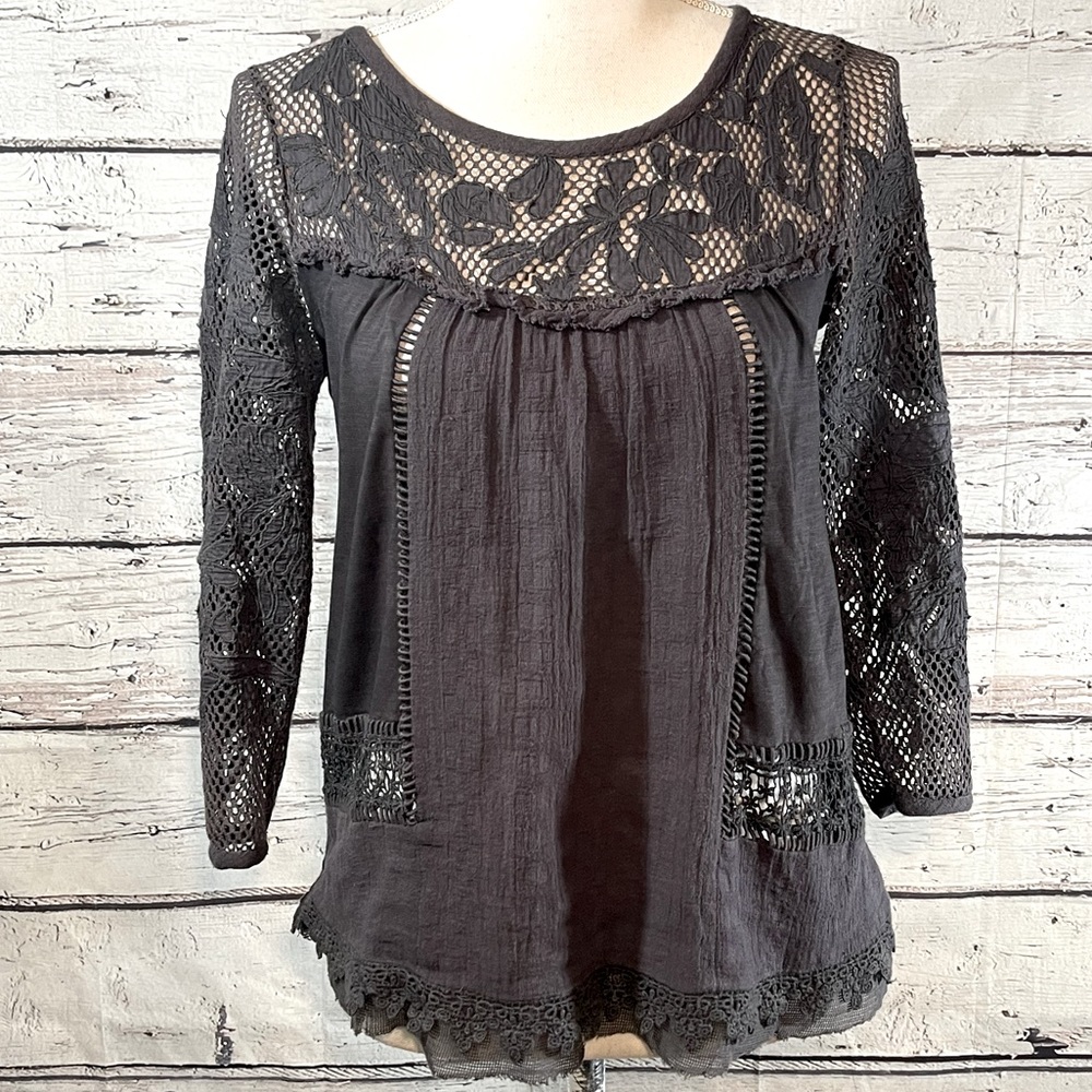 ANTHROPOLOGIE (Meadow Rue) Long Sleeve Top w Lace & Crochet Gray-XS